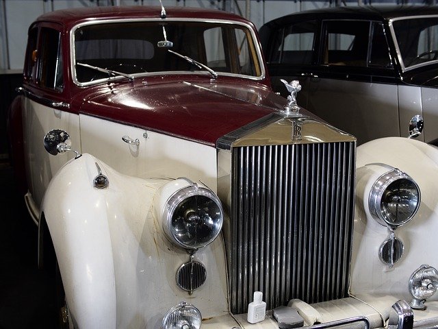 starý Rolls Royce